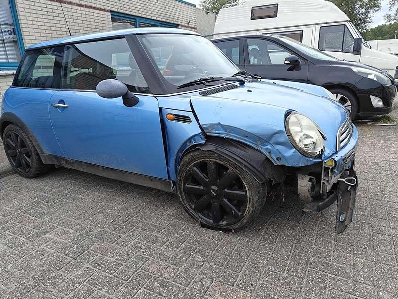 Gebruikt 2005 Mini ONE Hatchback | € 1.900 (Super prijs) - Afbeelding 1/4