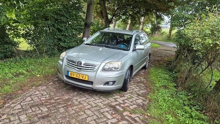Occasion 2008 Toyota Avensis Stationwagen | € 1.950 (Eerlijke prijs) - Afbeelding 1/4