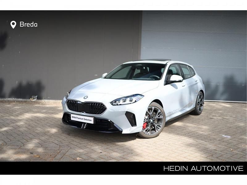 Occasion BMW 120 M Sport 156 PK (114 kW) 2025 Grijs, metallic lak Hatchback