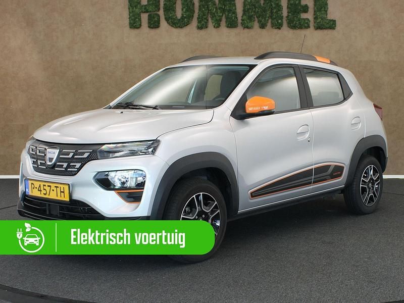 Grijs Gebruikt 2022 Dacia Spring Comfort Plus Hatchback | € 11.945 (Eerlijke prijs) - Afbeelding 1/4