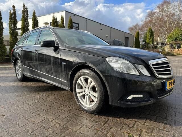 Zwart Gebruikt 2010 Mercedes 350 Avantgarde Stationwagen | € 5.500 (Goede deal) - Afbeelding 1/4