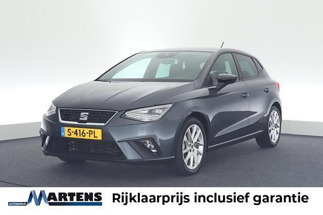 Grijs Gebruikt 2023 Seat Ibiza Business Hatchback | € 21.949 (Duur) - Afbeelding 1/4