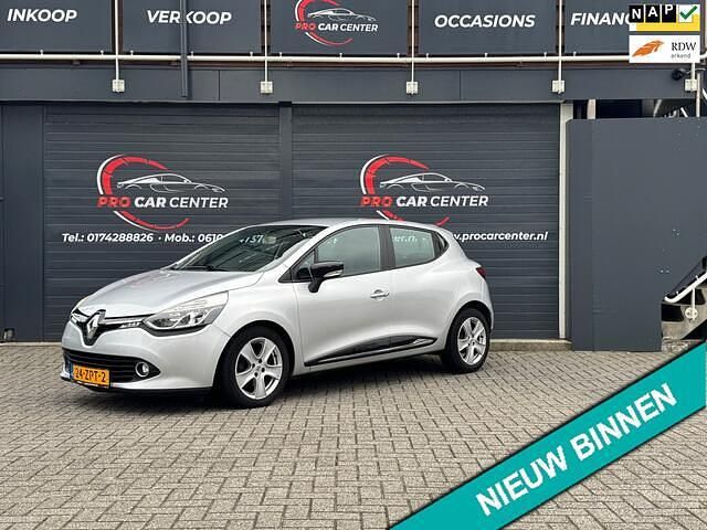 Grijs Occasion 2013 Renault Clio IV Expression Hatchback | € 5.000 (Goede deal) - Afbeelding 1/4