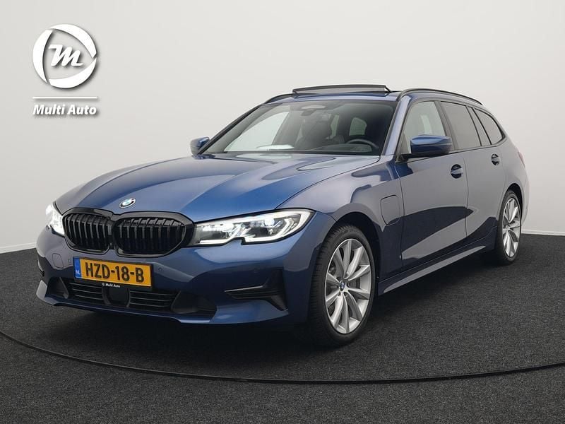 Blauw Gebruikt 2021 BMW 330e Comfort Edition Stationwagen | € 32.740 (Super prijs) - Afbeelding 1/4