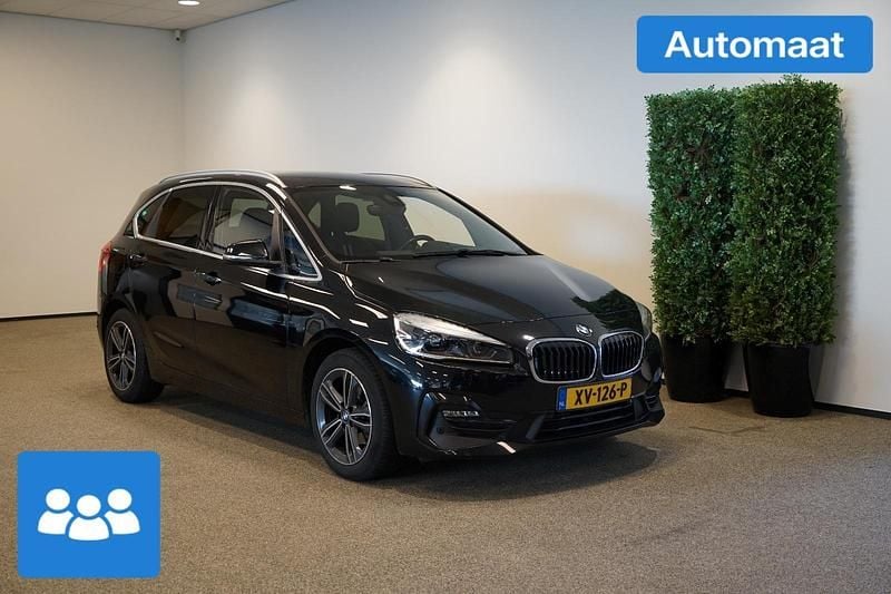 Zwart Gebruikt 2019 BMW 220 Stationwagen | € 24.950 (Goede deal) - Afbeelding 1/4