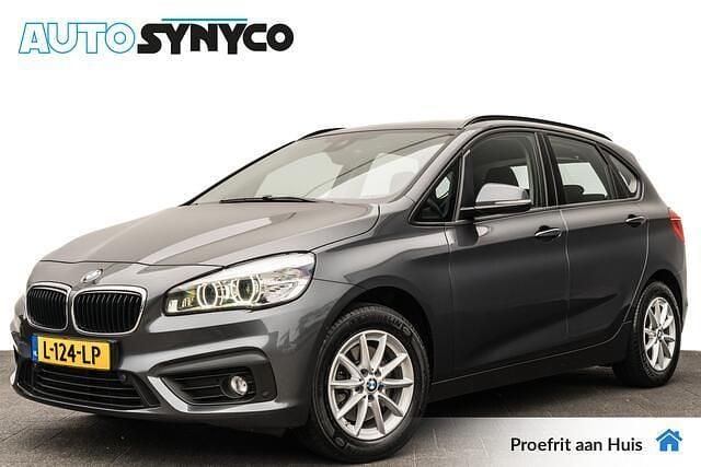 Grijs Gebruikt 2016 BMW 218 Executive Stationwagen | € 15.450 (Goede deal) - Afbeelding 1/4