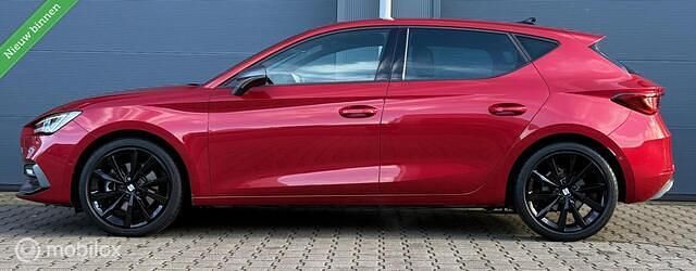 Occasion Seat Leon FR 150 PK (110 kW) 2020 Rood (metallic) Hatchback