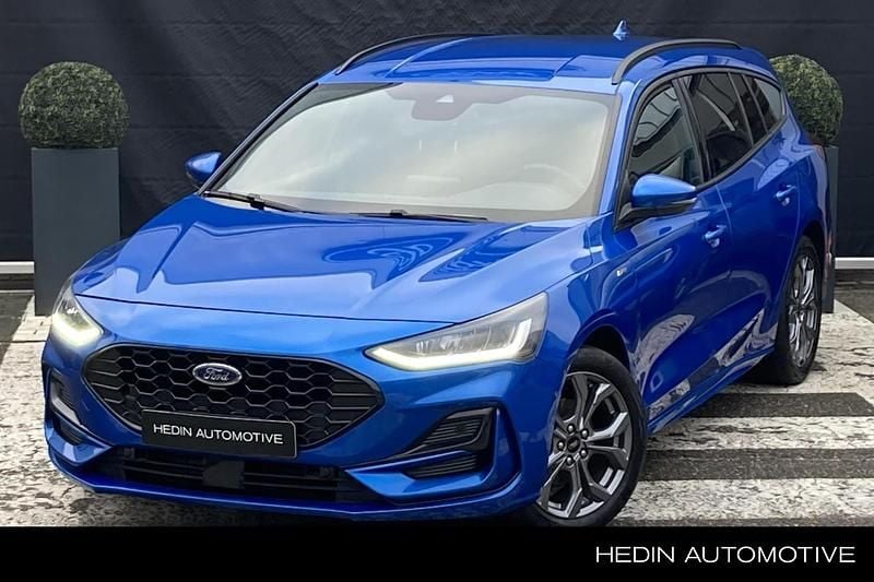 Blauw Gebruikt 2023 Ford Focus ST-Line Stationwagen | € 22.445 (Eerlijke prijs) - Afbeelding 1/3