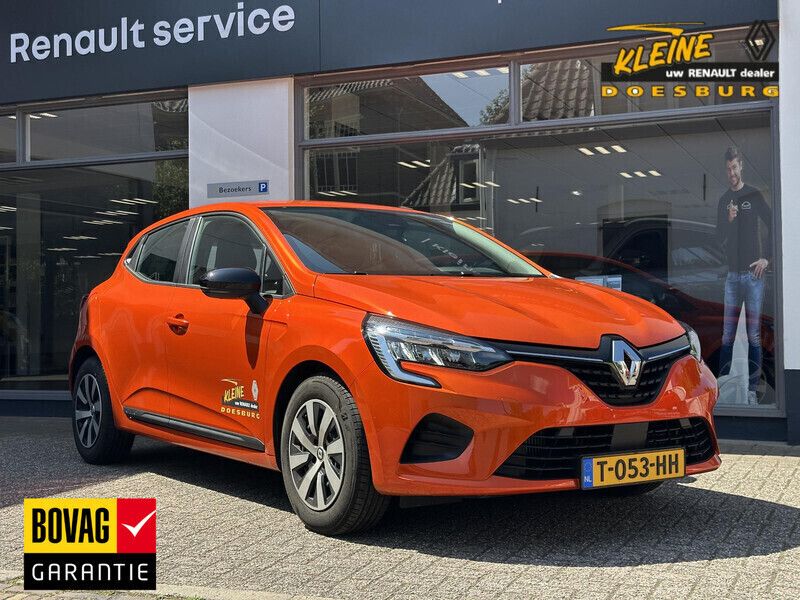 Oranje Gebruikt 2023 Renault Clio V Equilibre Hatchback | € 18.645 (Eerlijke prijs) - Afbeelding 1/3