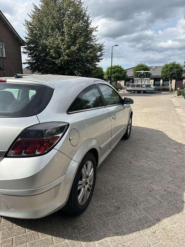Occasion Opel Astra Executive 140 PK (102 kW) 2007 Grijs Coupé