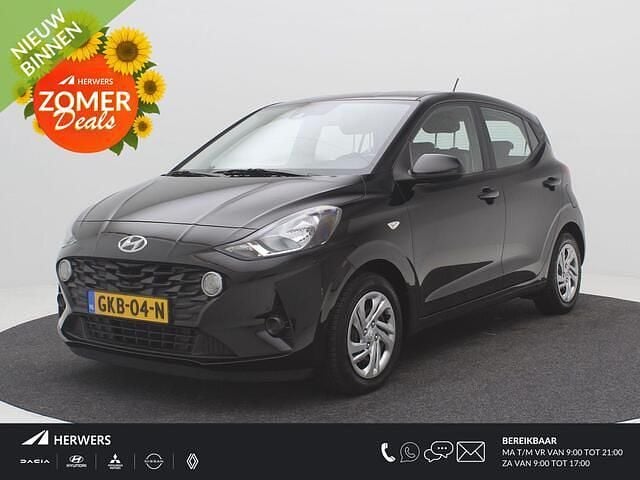 Zwart Gebruikt 2022 Hyundai i10 Comfort Hatchback | € 11.985 (Goede deal) - Afbeelding 1/4