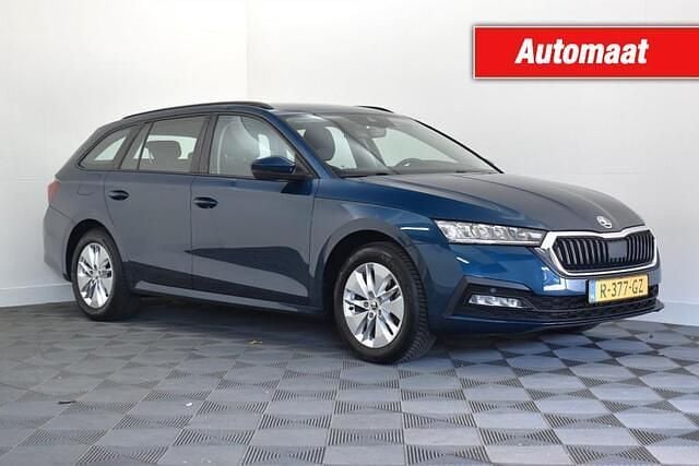 Blauw Gebruikt 2022 Skoda Octavia Business Line Stationwagen | € 24.750 (Eerlijke prijs) - Afbeelding 1/3