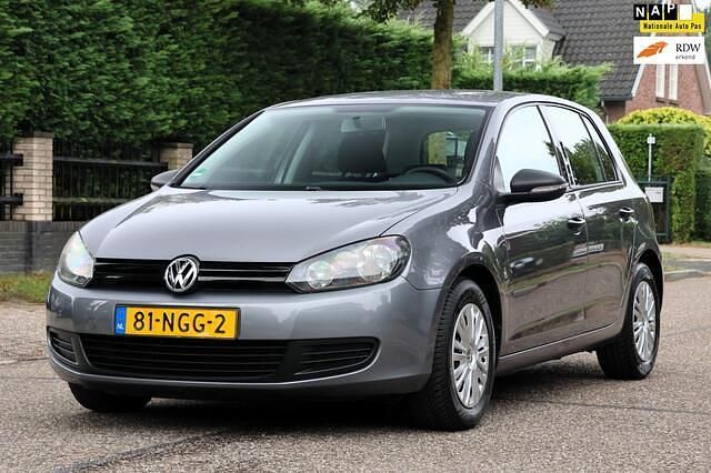 Grijs Gebruikt 2010 VW Golf VI Trendline Hatchback | € 4.395 (Eerlijke prijs) - Afbeelding 1/4