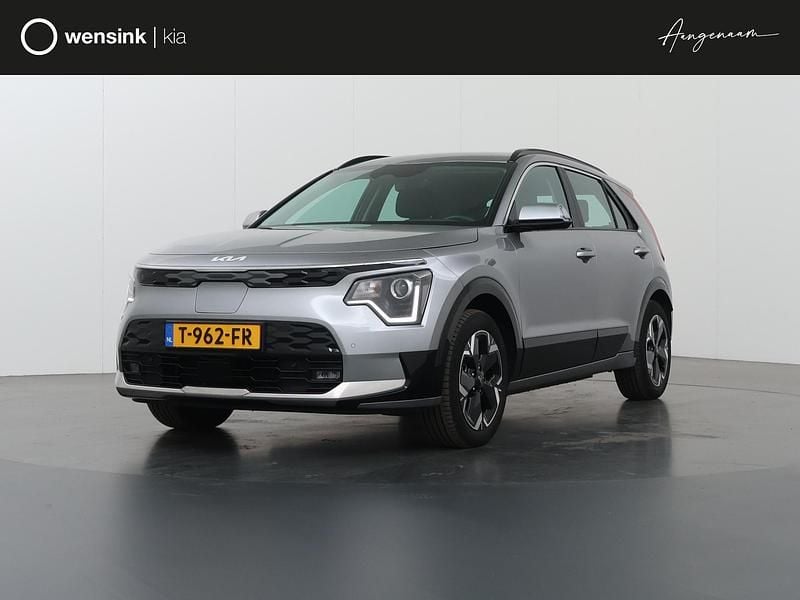 Grijs Gebruikt 2023 Kia e-Niro SUV | € 28.935 (Super prijs) - Afbeelding 1/4