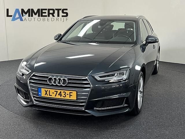Grijs Gebruikt 2019 Audi A4 Sport Stationwagen | € 22.750 (Eerlijke prijs) - Afbeelding 1/4
