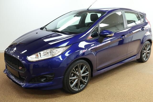 Occasion Ford Fiesta ST-Line 101 PK (74 kW) 2017 Blauw (metallic) Hatchback