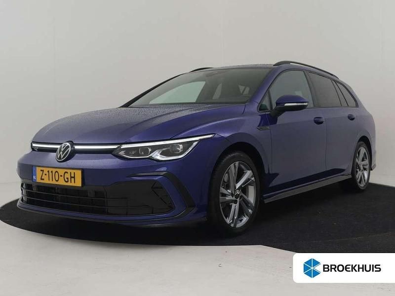 Blauw Gebruikt 2024 VW Golf VIII Business Stationwagen | € 33.700 (Iets duurder) - Afbeelding 1/4