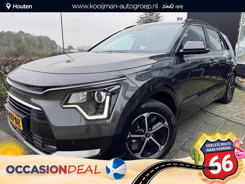 Grijs, metallic lak Gebruikt 2023 Kia Niro Start SUV | € 29.900 (Super prijs) - Afbeelding 1/4