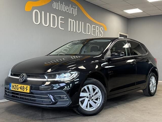 Zwart Gebruikt 2022 VW Polo Business Hatchback | € 18.950 (Eerlijke prijs) - Afbeelding 1/4