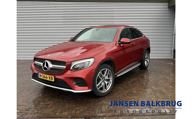 Rood Gebruikt 2020 Mercedes GLC250 Business Coupé | € 37.900 (Eerlijke prijs) - Afbeelding 1/4
