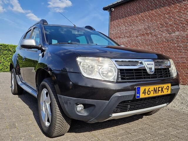 Zwart Gebruikt 2010 Dacia Duster Lauréate SUV | € 5.750 (Iets duurder) - Afbeelding 1/4