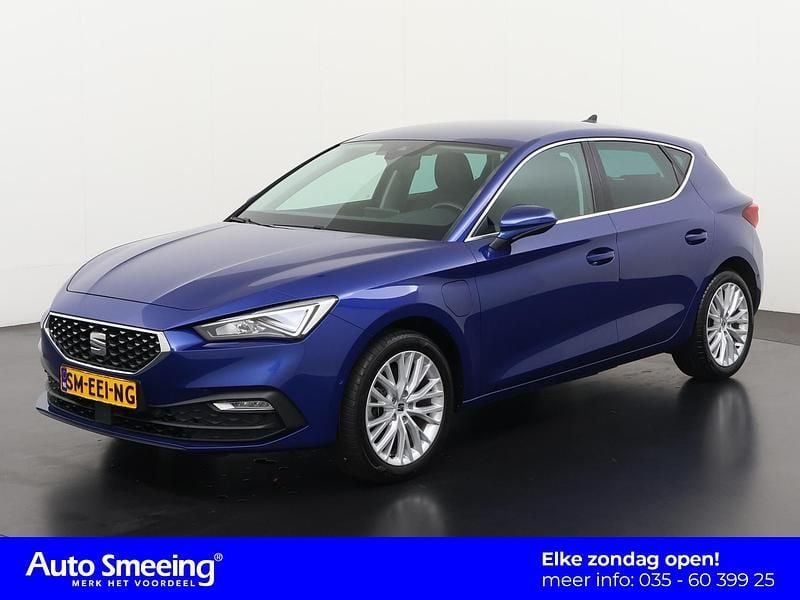 Blauw Occasion 2021 Seat Leon XCELLENCE Hatchback | € 22.495 (Goede deal) - Afbeelding 1/4