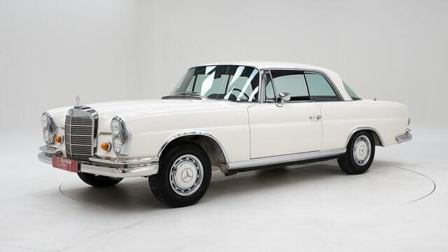 Overige Gebruikt 1968 Mercedes 280 | € 45.000 - Afbeelding 1/4