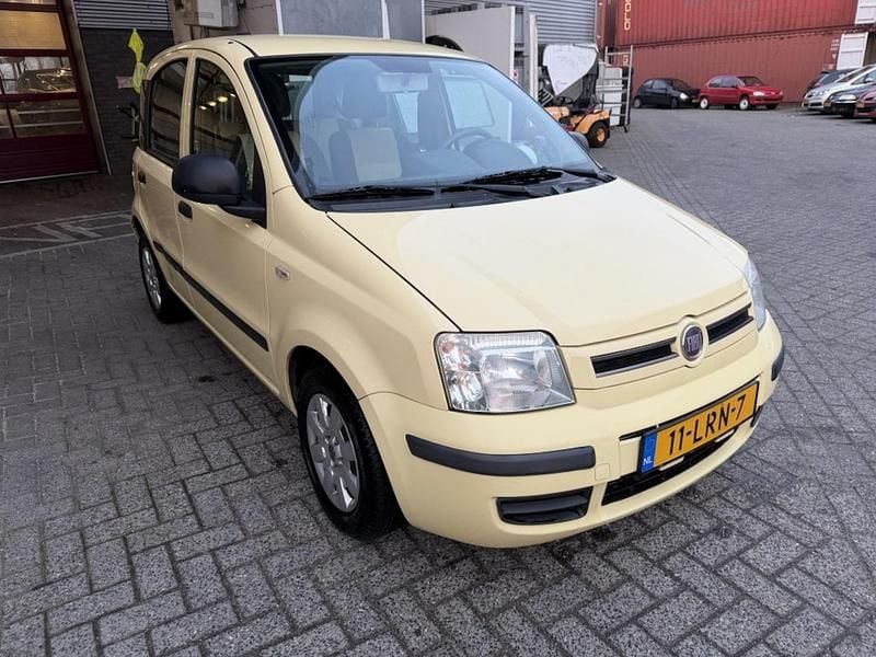 Geel Occasion 2010 Fiat Panda Active Hatchback | € 1.490 (Super prijs) - Afbeelding 1/4