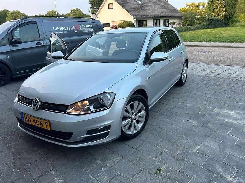 Zilver Gebruikt 2015 VW Golf VII Comfortline Hatchback | € 7.500 (Goede deal) - Afbeelding 1/4
