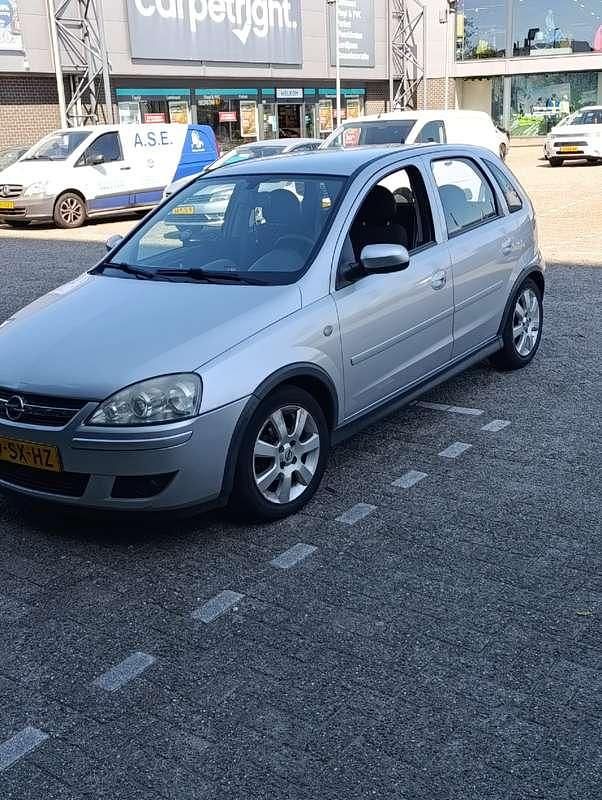 Gebruikt 2006 Opel Corsa Hatchback | € 1.200 (Goede deal) - Afbeelding 1/3