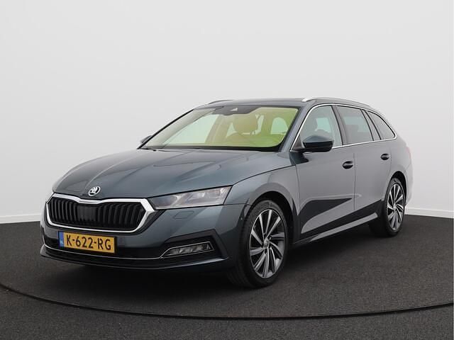 Grijs Occasion 2021 Skoda Octavia Business Line Stationwagen | € 21.450 (Eerlijke prijs) - Afbeelding 1/4