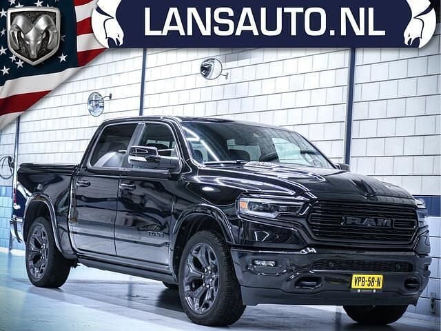 Zwart Gebruikt 2022 Dodge Ram Limited Pickup | € 54.950 (Eerlijke prijs) - Afbeelding 1/4