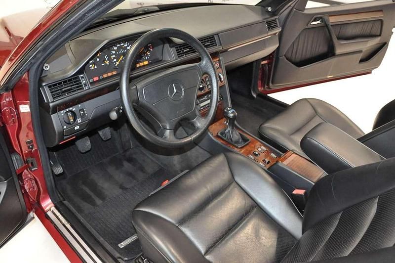 Occasion Mercedes E220 Sportline 150 PK (110 kW) 1995 Rood Cabriolet