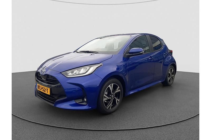 Blauw Gebruikt 2025 Toyota Yaris Hybrid Edition Hatchback | € 31.400 (Duur) - Afbeelding 1/1