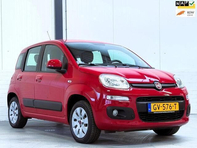 Rood Gebruikt 2015 Fiat Panda Lounge Hatchback | € 5.950 (Eerlijke prijs) - Afbeelding 1/4