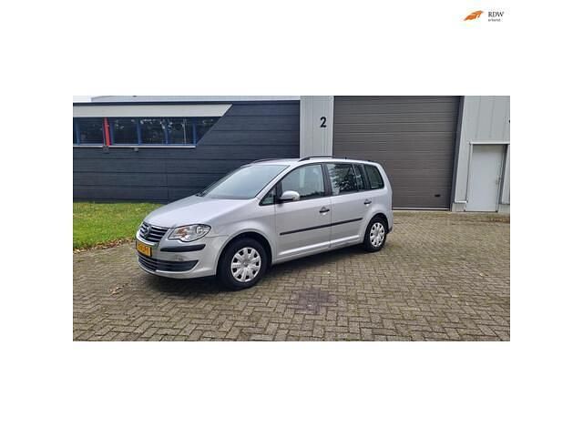 Grijs Gebruikt 2009 VW Touran Trendline MPV | € 999 - Afbeelding 1/1