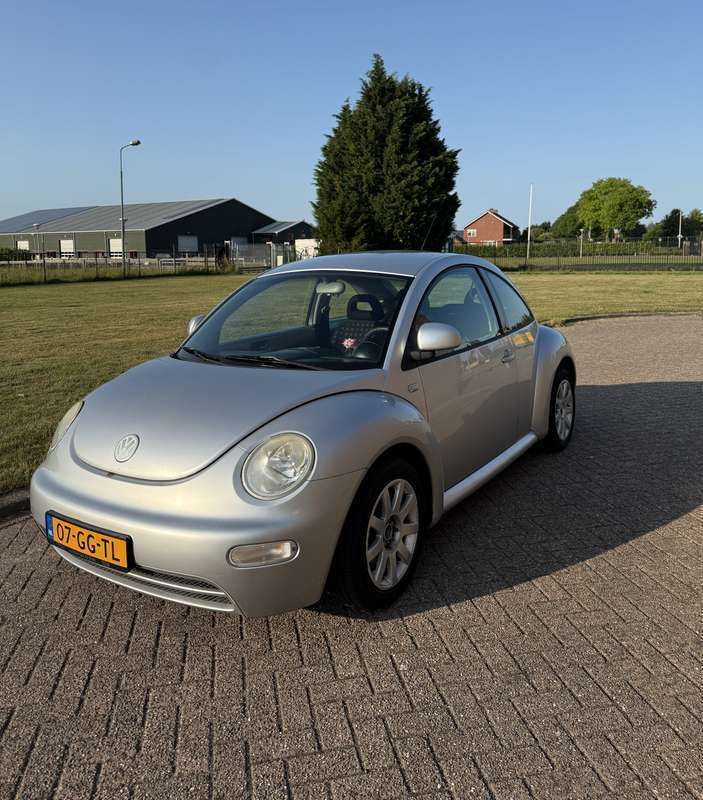 Grijs Gebruikt 2000 VW Beetle Highline Hatchback | € 700 (Super prijs) - Afbeelding 1/4
