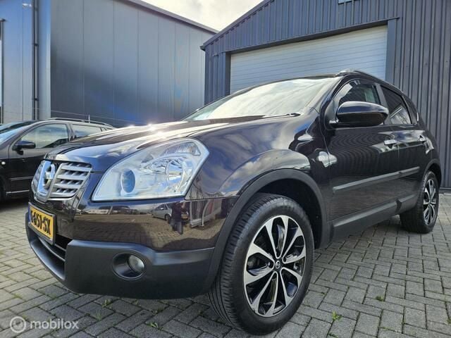 Paars Gebruikt 2009 Nissan Qashqai Acenta SUV | € 6.950 - Afbeelding 1/4