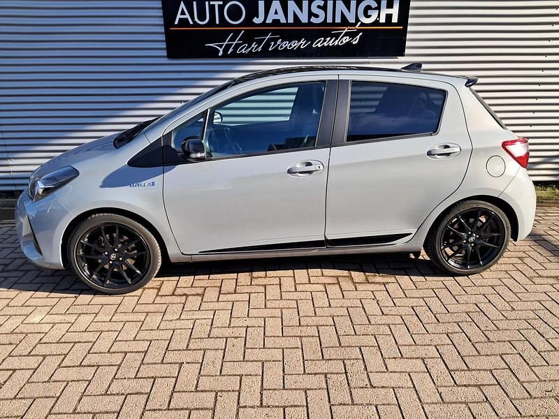 Occasion Toyota Yaris Hybrid Sport 2019 Grijs Hatchback