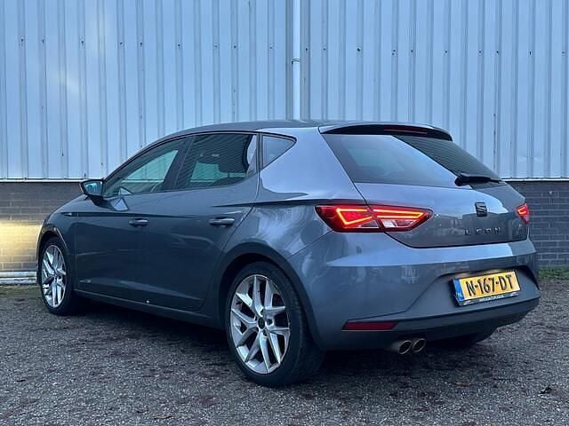 Occasion Seat Leon CONNECT 150 PK (110 kW) 2016 Grijs Hatchback