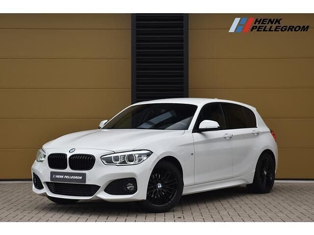 Occasion BMW 118 Executive 136 PK (100 kW) 2018 Wit Hatchback