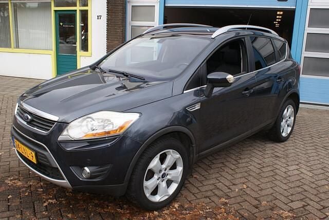 Grijs Gebruikt 2009 Ford Kuga Titanium SUV | € 7.450 (Eerlijke prijs) - Afbeelding 1/4