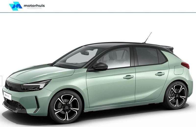 Groen Nieuw 2025 Opel Corsa Stationwagen | € 30.198 - Afbeelding 1/4