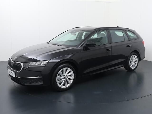 Zwart Occasion 2024 Skoda Octavia Business Line Stationwagen | € 28.840 (Goede deal) - Afbeelding 1/4