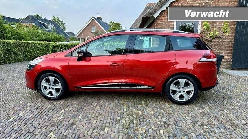 Rood Gebruikt 2014 Renault Clio IV Dynamique Hatchback | € 4.950 (Super prijs) - Afbeelding 1/2