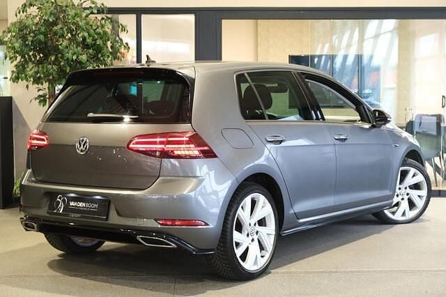 Occasion VW Golf VII R-line 150 PK (110 kW) 2019 Grijs (metallic) Hatchback