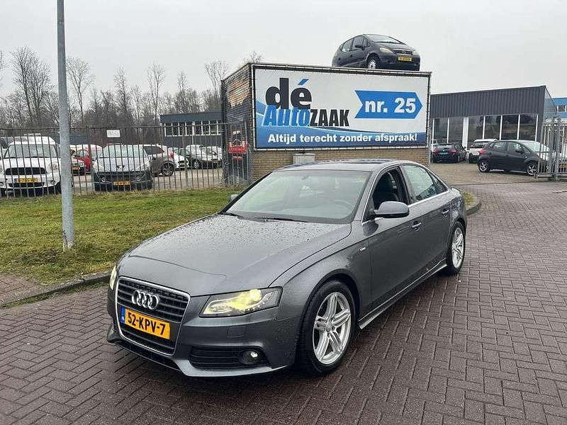 Grijs Occasion 2010 Audi A4 S-Line Sedan | € 5.995 (Eerlijke prijs) - Afbeelding 1/4