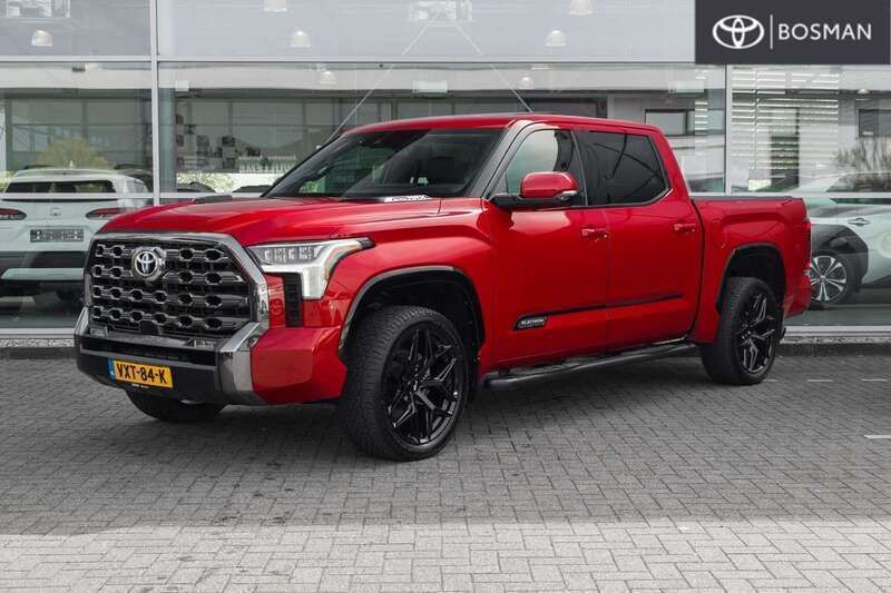 Rood Gebruikt 2023 Toyota Tundra Platinum Pickup | € 80.950 - Afbeelding 1/4