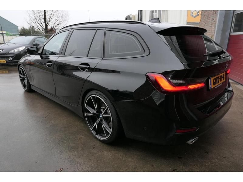 Occasion BMW 330 Executive 184 PK (135 kW) 2020 Zwart Stationwagen