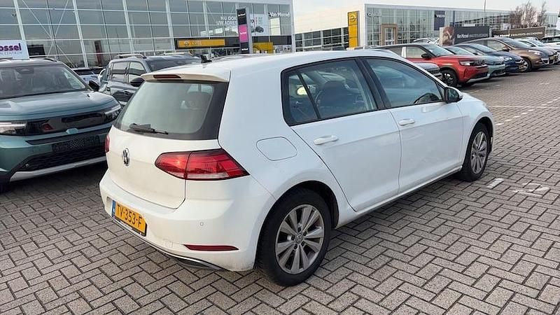 Occasion VW Golf VII Comfortline 116 PK (85 kW) 2018 Wit Hatchback